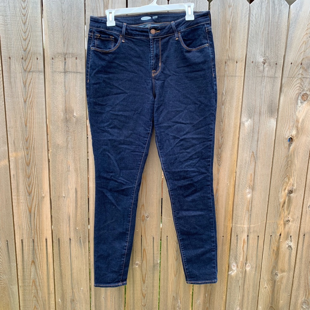 Old Navy Rockstar Super Skinny Jeans